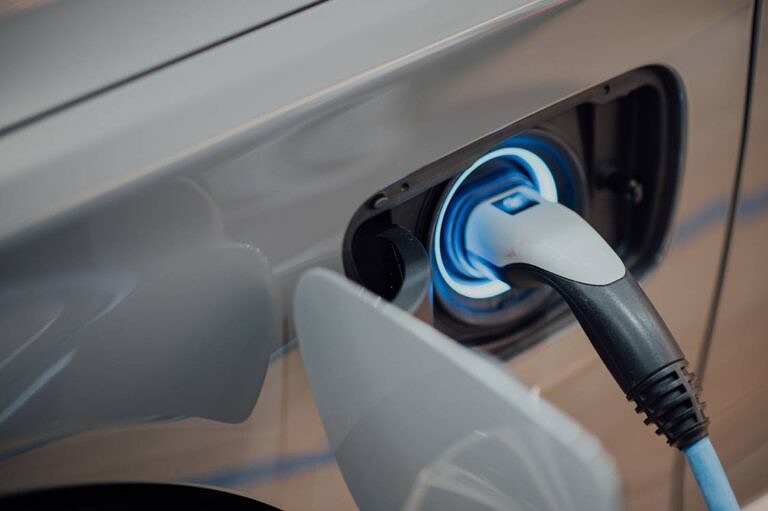 Зарядные станции VEDACHARGE